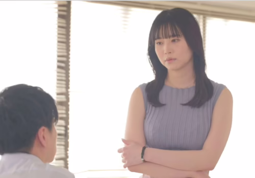 Bị sếp nữ bắt ở lại tăng ca, cậu nhân viên được một đêm đáng nhớ Bị sếp nữ bắt ở lại tăng ca, cậu nhân viên được một đêm đáng nhớ