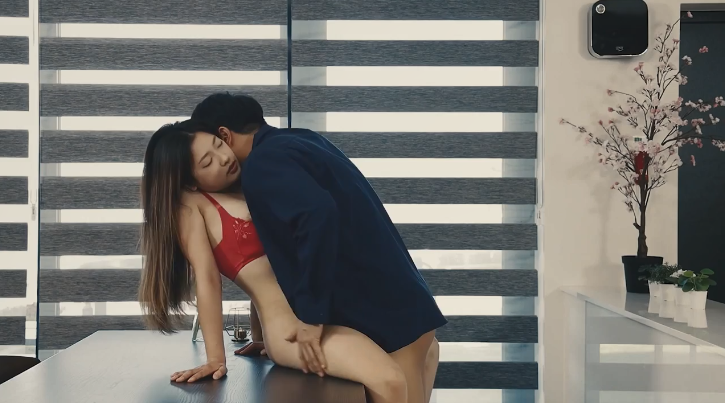 Khi ngoại tình là một phần của kinh doanh Khi ngoại tình là một phần của kinh doanh