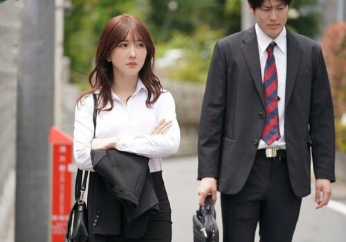 Nàng sếp khó tính của tôi thật ra là… Nàng sếp khó tính của tôi thật ra là…